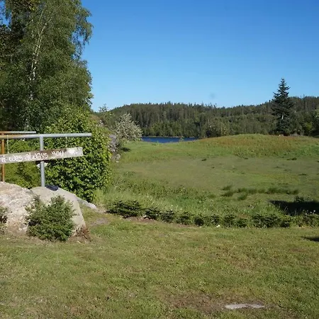 Eikeland Gard Feriehus *