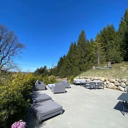 Feriehus Eikeland Gard *