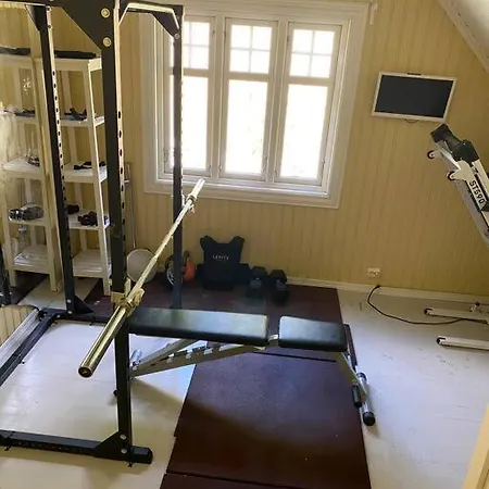 Eikeland Gard Holiday home